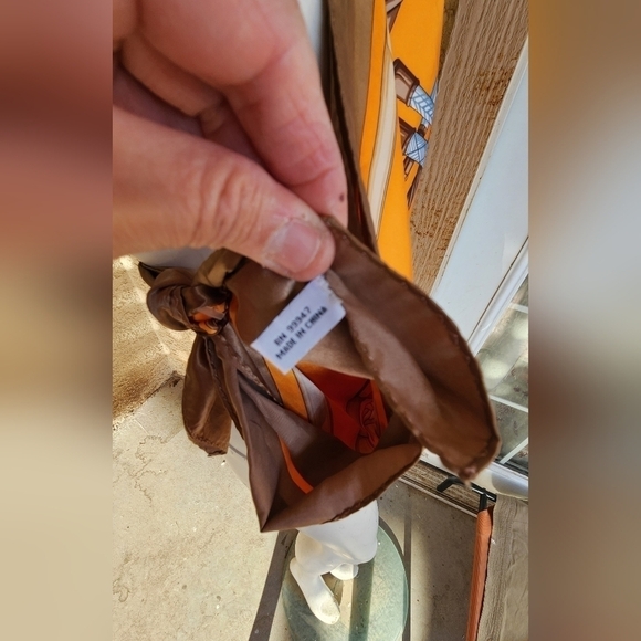 RETRO VINTAGE 1970’S LEATHER CARPETBAGS OF AMERICA BAG, Free Scarf Top - Picture 3 of 16